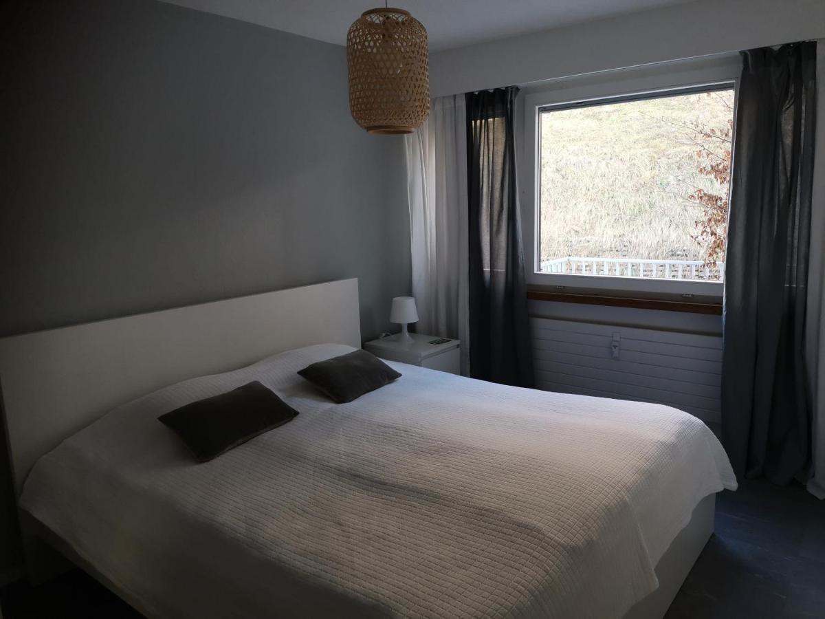 Ferienwohnung In Trin Bagian luar foto